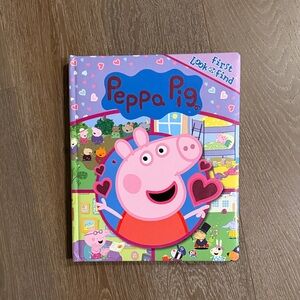Peppa Pig Look & Find book. Gently Used.